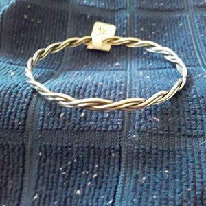 Sterling Silver Navajo designed & handmade Women's bangle bracelet